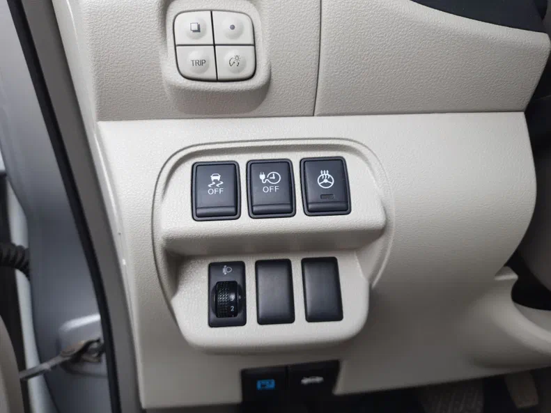 Nissan Leaf 2012 - 7