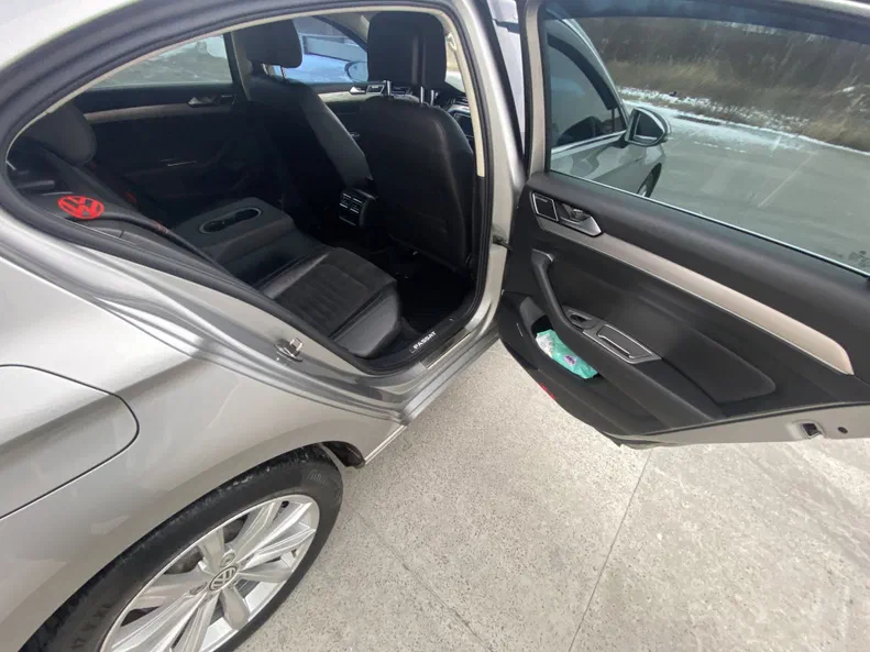 Volkswagen Passat 2016 - 19