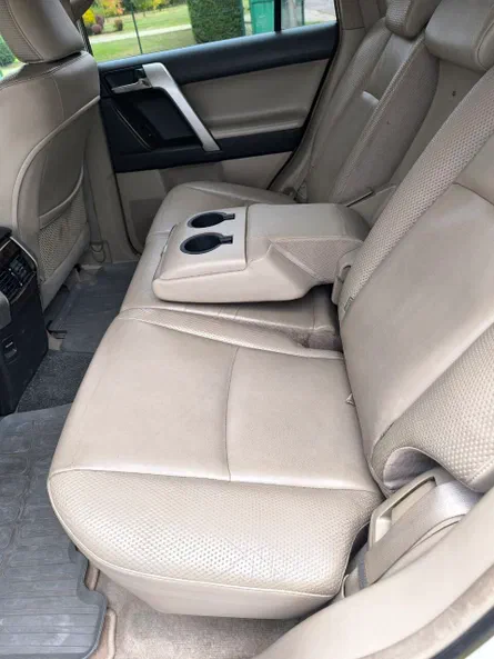 Toyota Land Cruiser Prado 2010 - 6