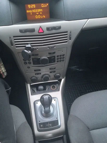 Opel Astra 2007 - 20