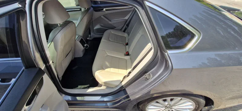 Volkswagen Passat 2016 - 14