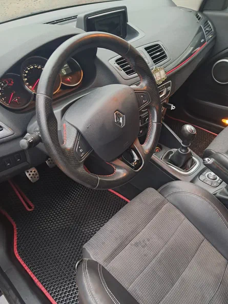 Renault Megane 2012 - 13