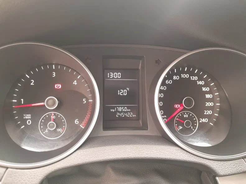 Volkswagen Golf 2011 - 26