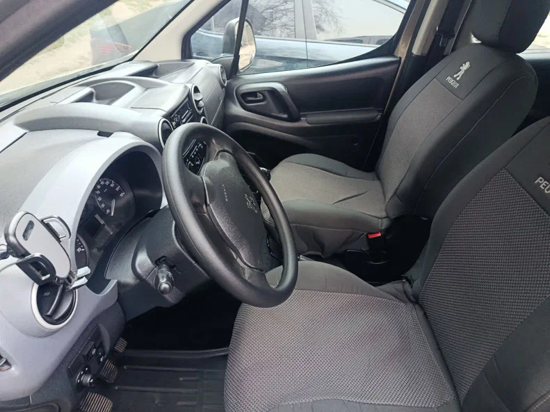 Peugeot Partner 2011 - 9