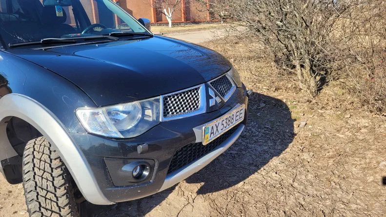 Mitsubishi L200 2011