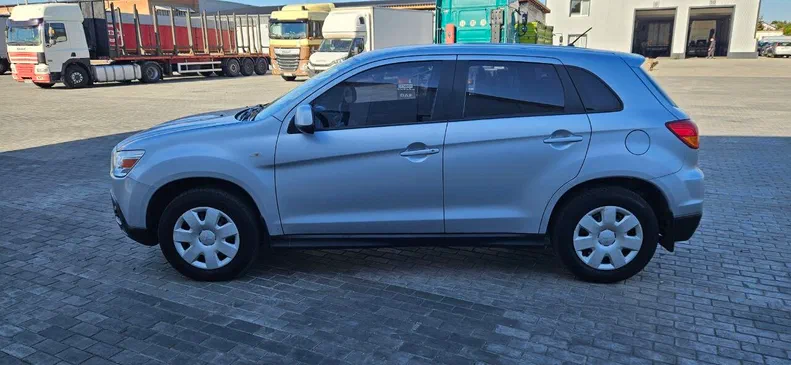 Mitsubishi ASX 2011