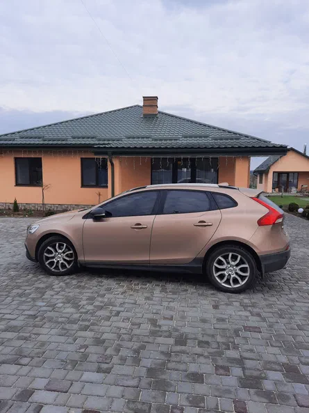 Volvo V40 Cross Country 2017