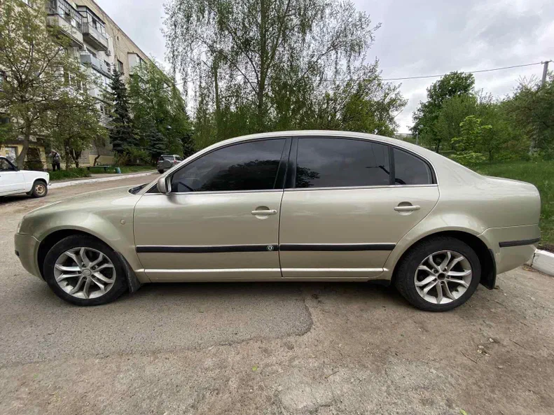 Skoda Superb 2004 - 6