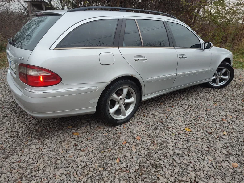 Mercedes-Benz E-Клас 2003 - 12
