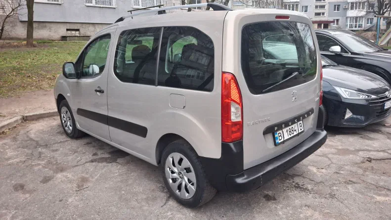 Peugeot Partner 2011