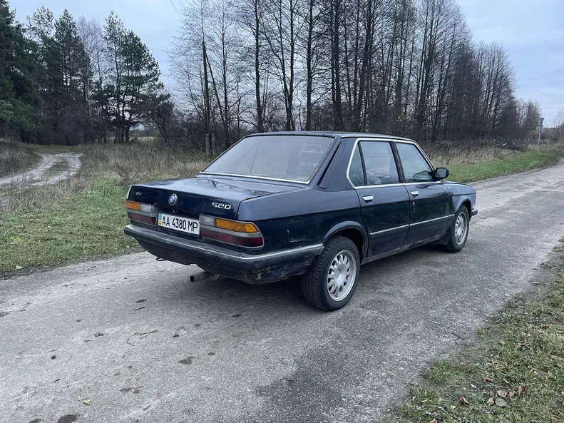 BMW 5 серія 1987 - 6
