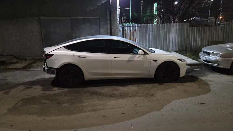 Tesla Model 3 2024 - 5