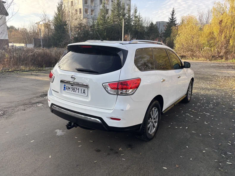 Nissan Pathfinder 2015 - 11