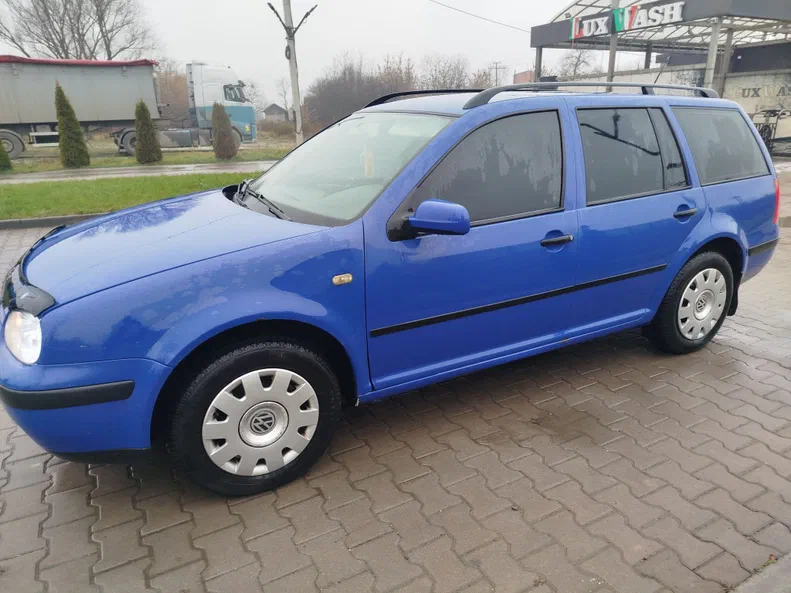 Volkswagen Golf 2001