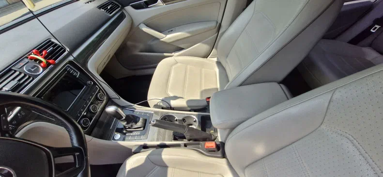 Volkswagen Passat 2016 - 11
