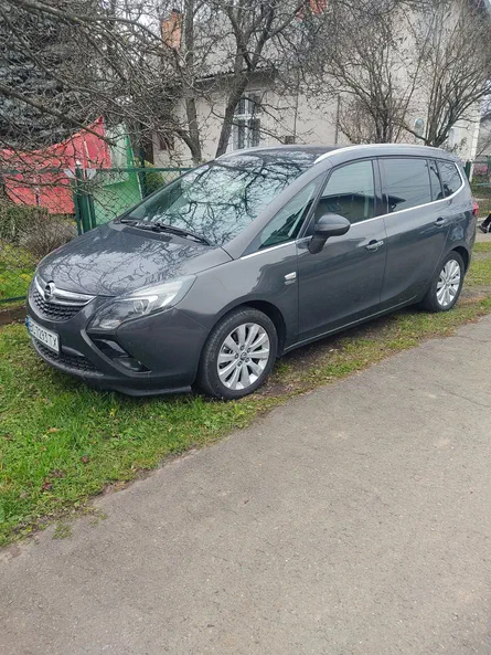 Opel Zafira 2013