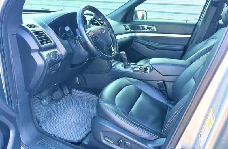 Ford Explorer 2017 - 11