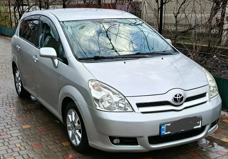 Toyota Corolla Verso 2005