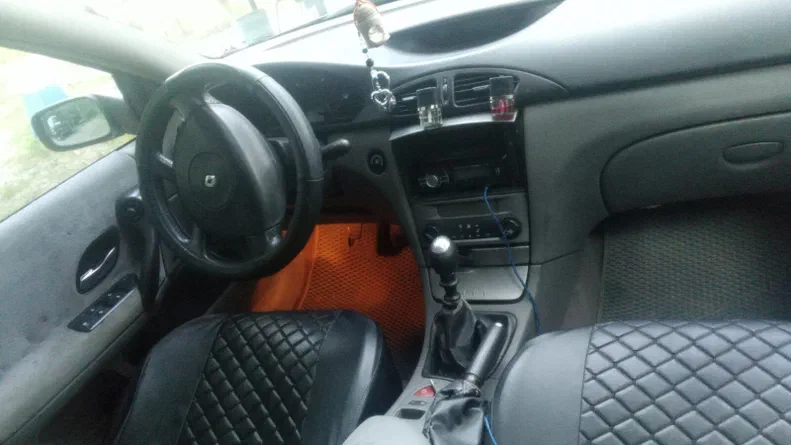 Renault Laguna 2002 - 6