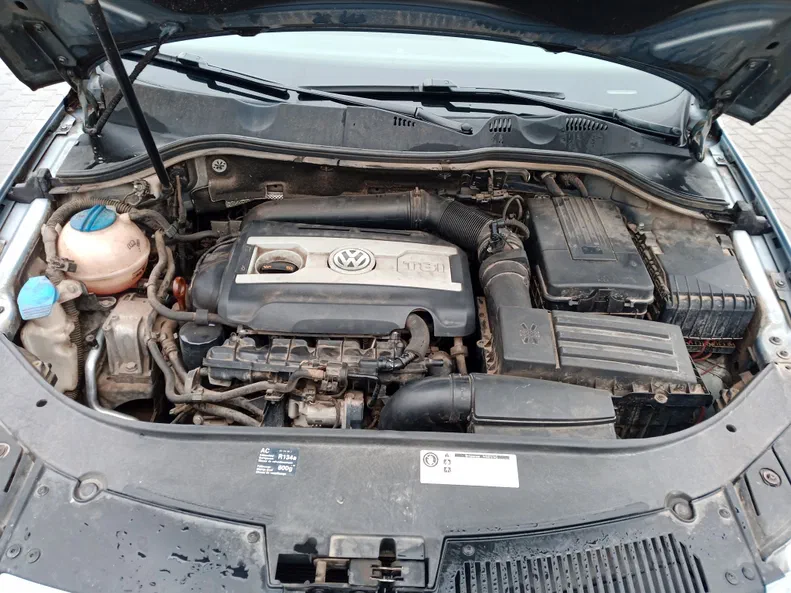 Volkswagen Passat 2010 - 9