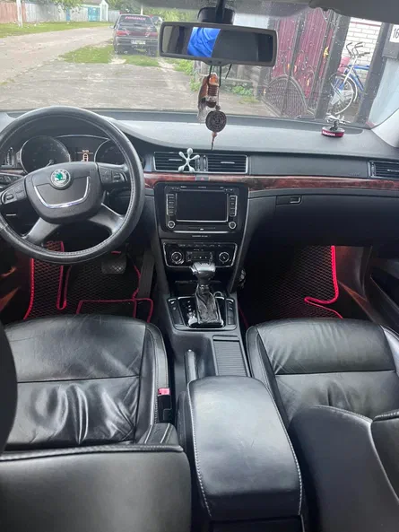 Skoda Superb 2008 - 5