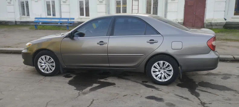 Toyota Camry 2005 - 8