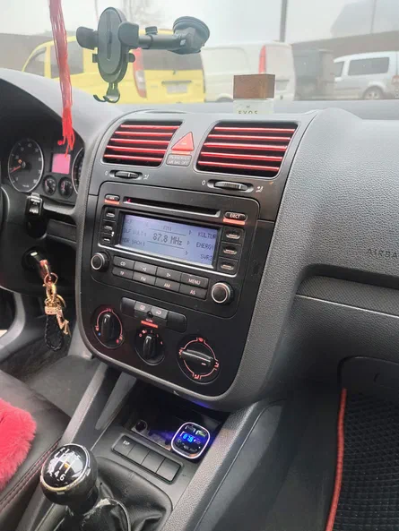 Volkswagen Golf 2004 - 5