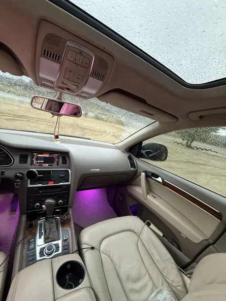 Audi Q7 2007 - 10
