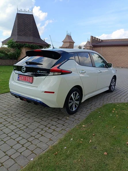 Nissan Leaf 2021