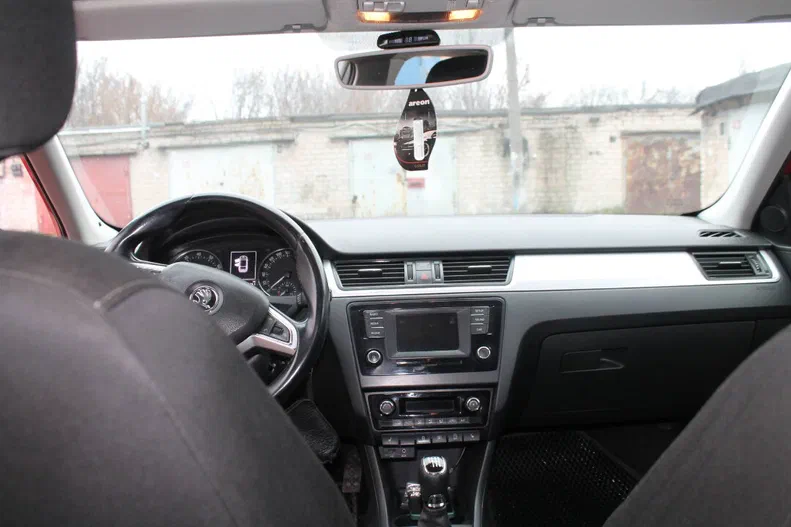 Skoda Rapid 2015 - 7