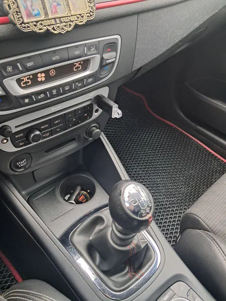 Renault Megane 2012 - 5