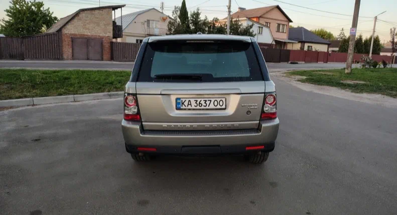 Land Rover Range Rover 2011 - 10