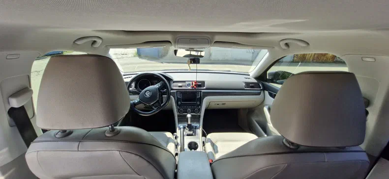 Volkswagen Passat 2016 - 20