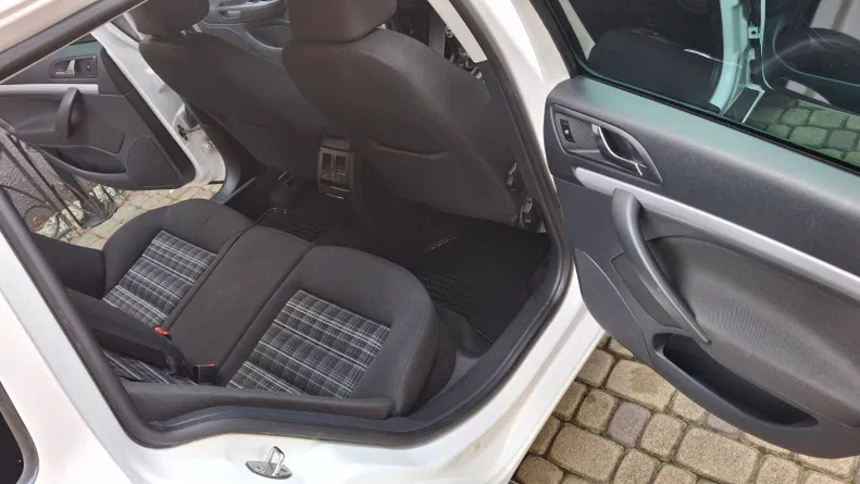 Skoda Octavia 2012 - 16