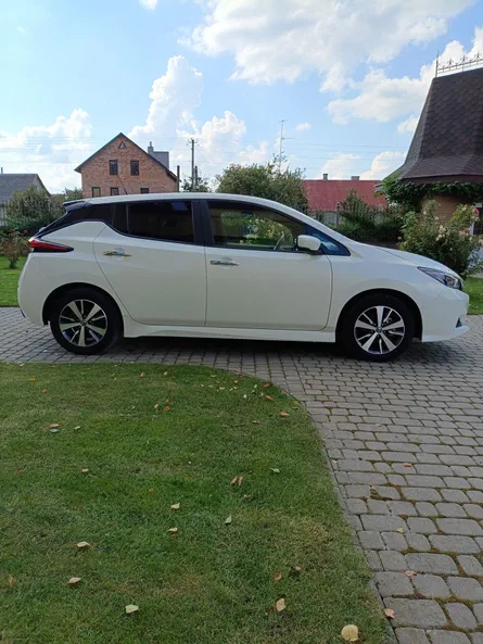 Nissan Leaf 2021
