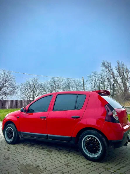 Dacia Sandero 2009 - 6