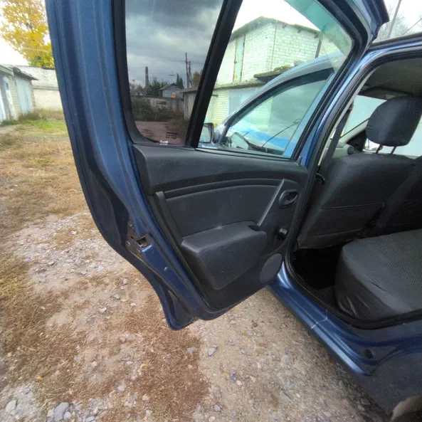 Dacia Sandero 2011 - 19