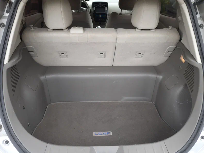 Nissan Leaf 2012 - 5