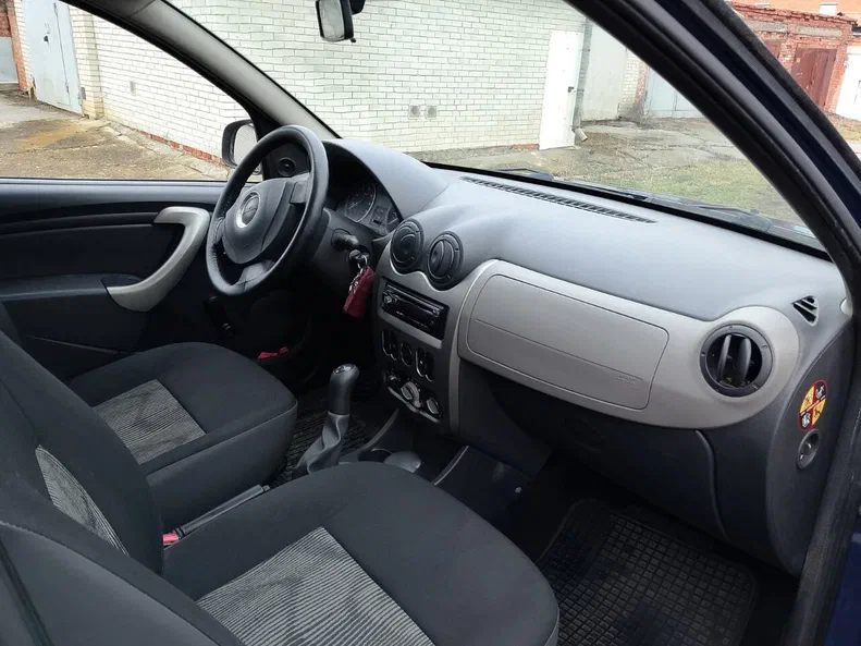 Dacia Sandero 2009 - 8