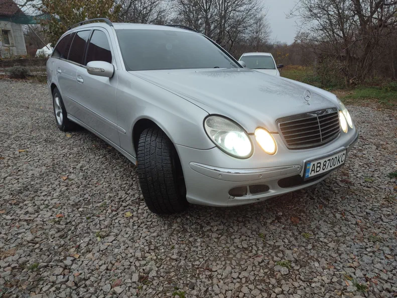 Mercedes-Benz E-Клас 2003 - 10