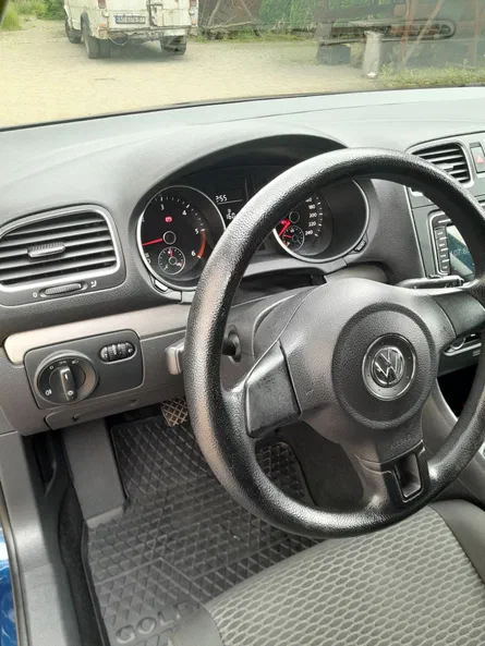 Volkswagen Golf 2011 - 7