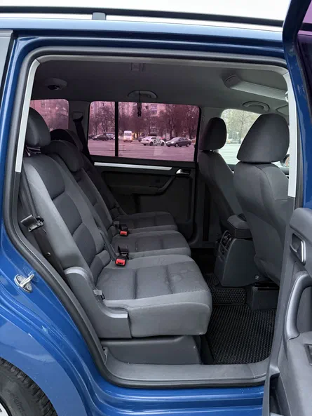 Volkswagen Touran 2012 - 24