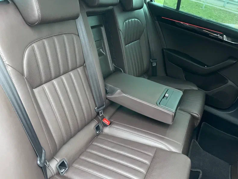 Skoda Superb 2018 - 19