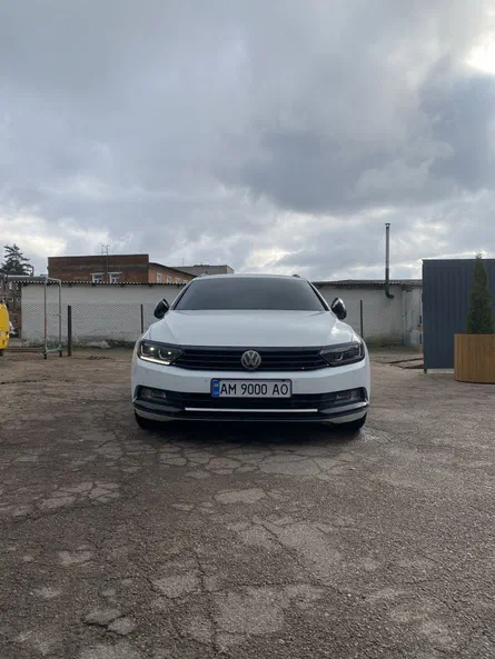 Volkswagen Passat 2015 - 21