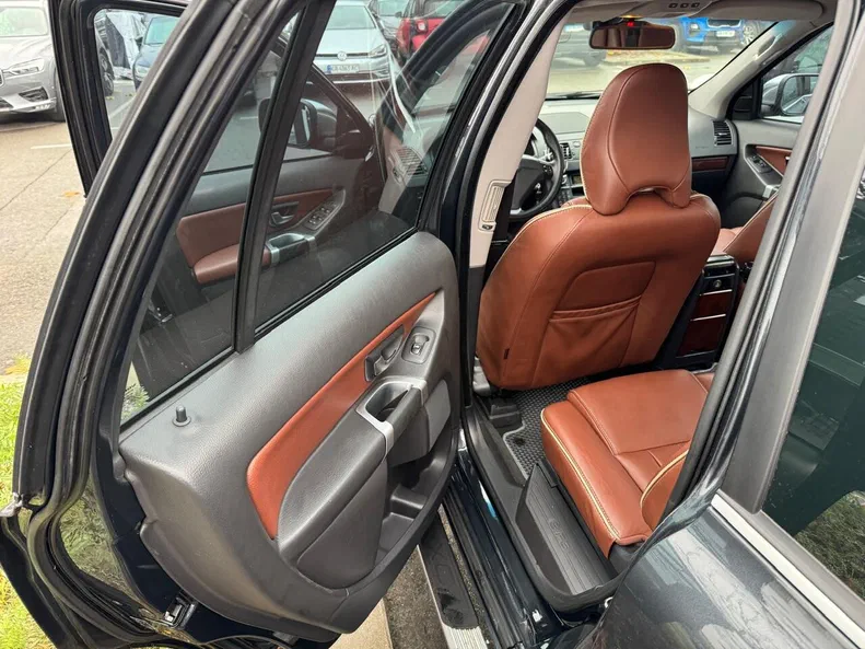 Volvo XC90 2013 - 19