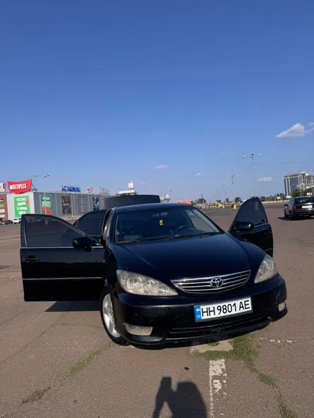 Toyota Camry 2004 - 10