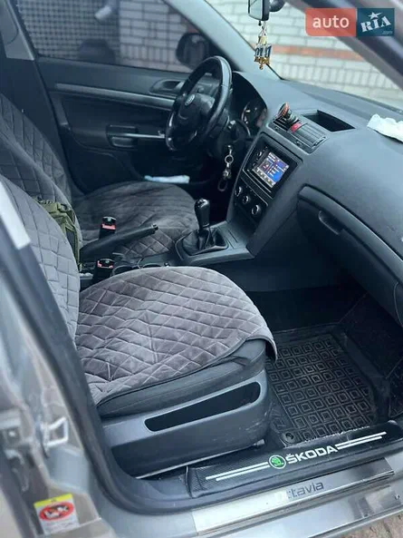 Skoda Octavia 2012 - 16