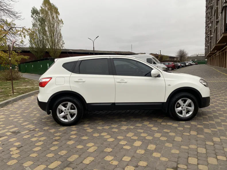 Nissan Qashqai 2012 - 24