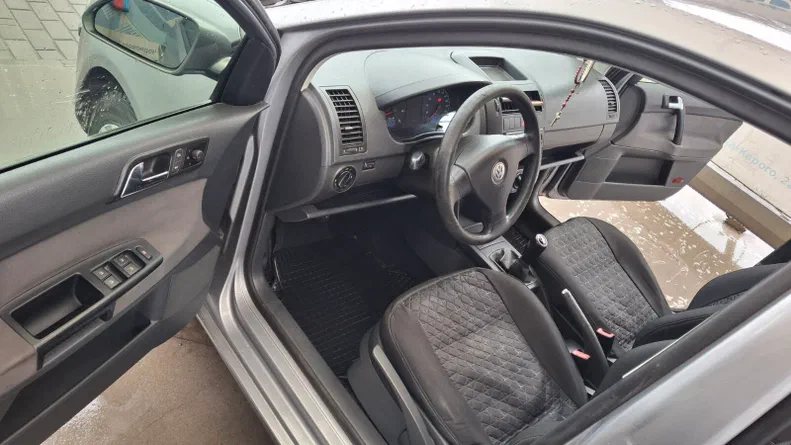 Volkswagen Polo 2009 - 13