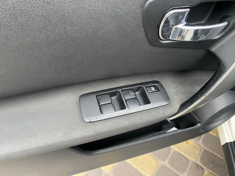 Nissan Qashqai 2012 - 19